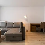 Krone Apartment - New Development Near Mall Coresi With Free Parking