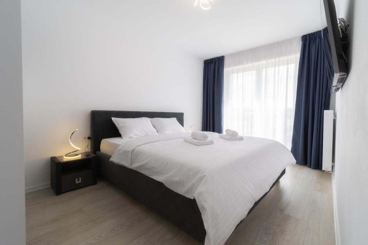 Apartment Krone - New Development Near Mall Coresi With Free Parking *